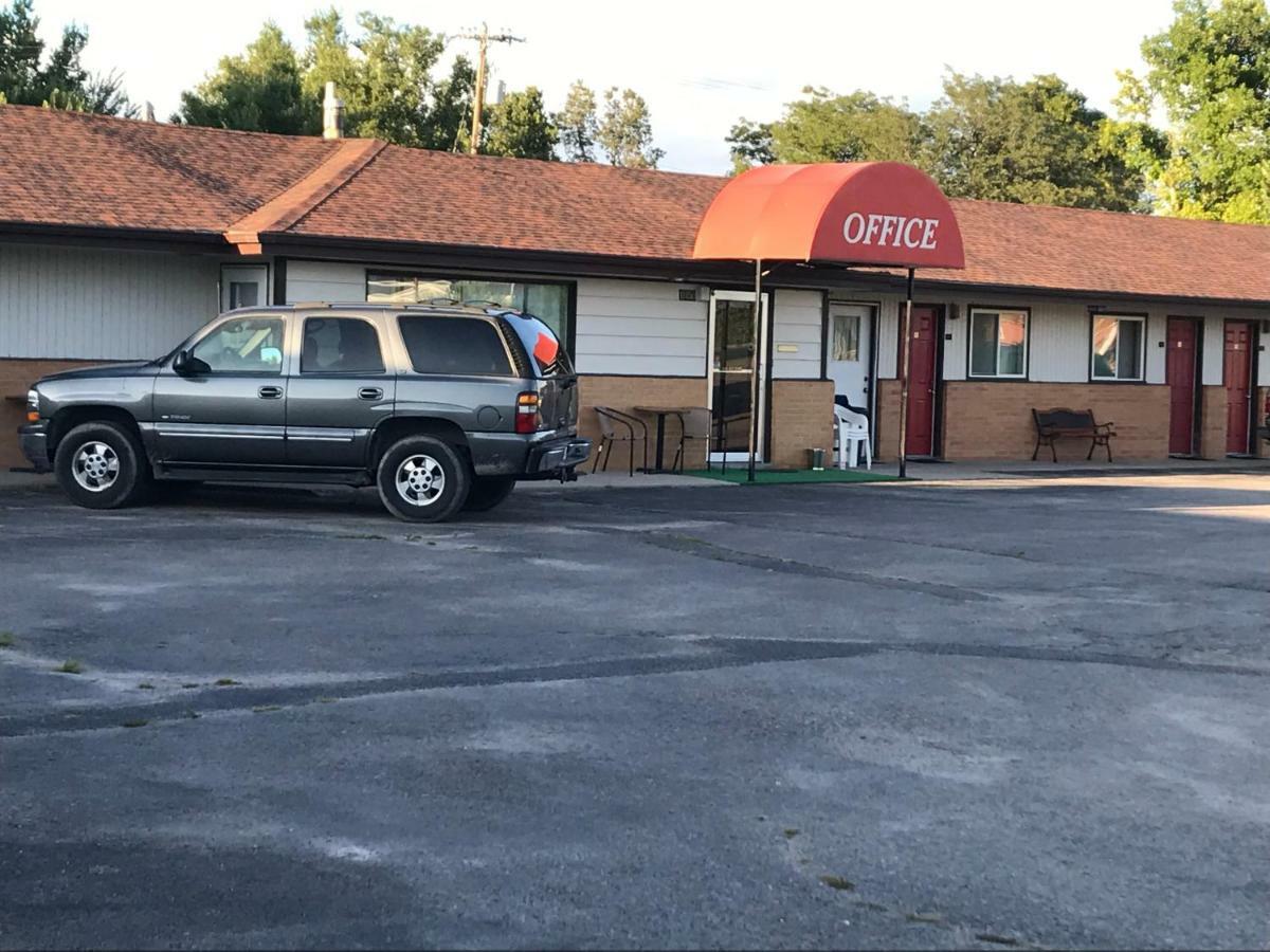 Motel Grand Chadron Exterior foto